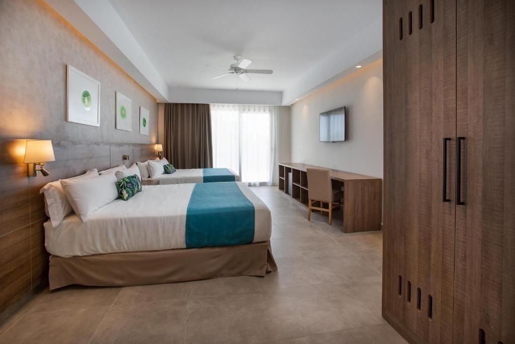 rooms-luxury-master-suite