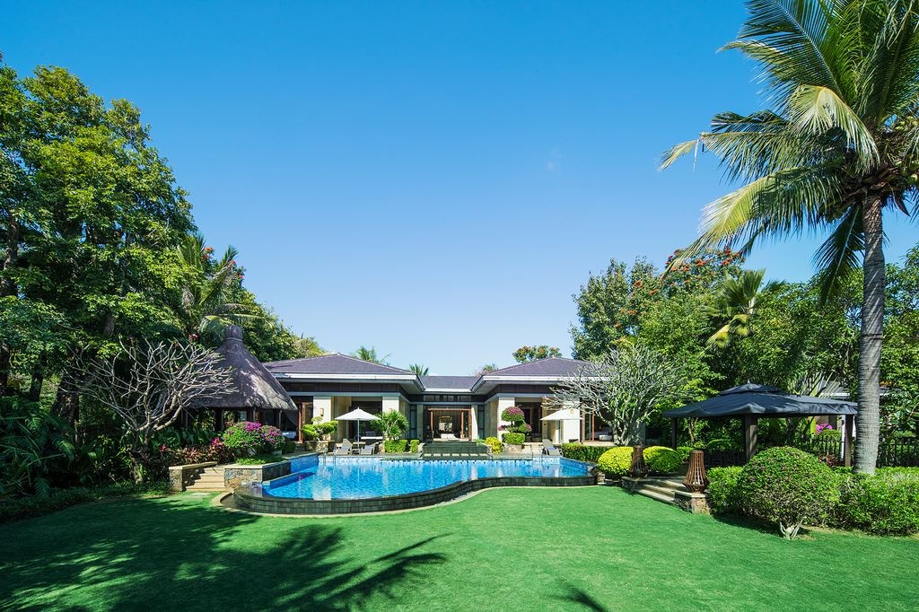 rooms-4-bedroom-villa-outdoor-private-pool-up-to-10-gueste