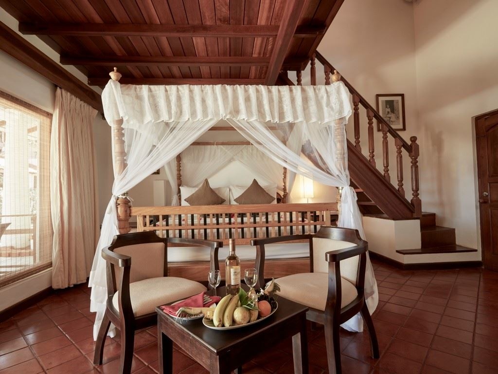 rooms-family-room