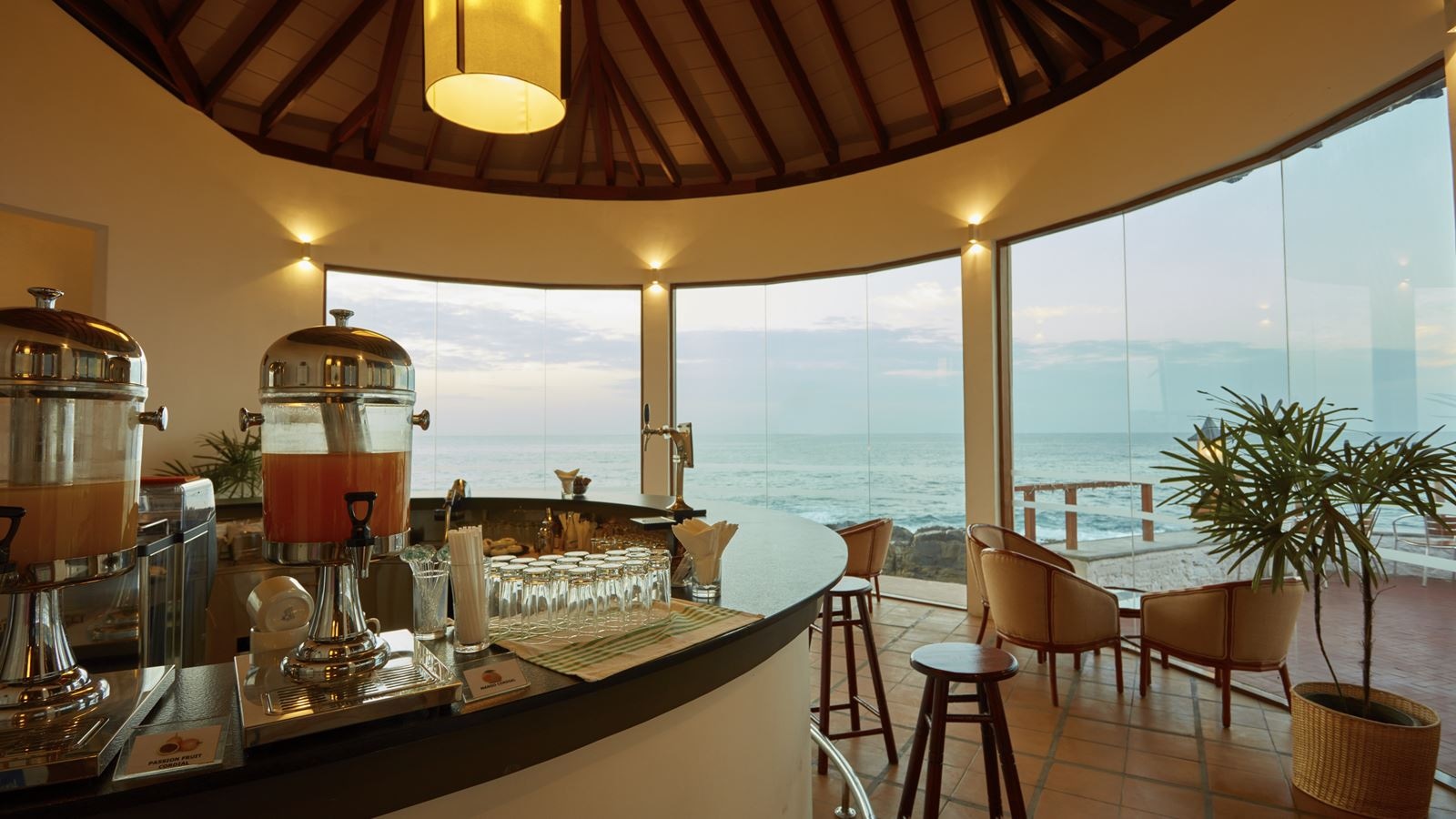 bars-baywatch-bar