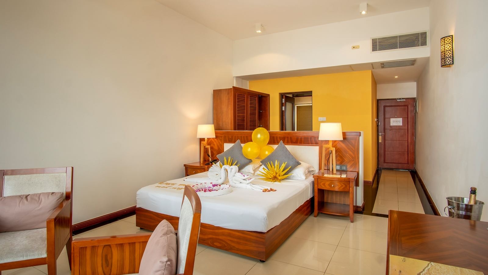 rooms-deluxe-sea-view