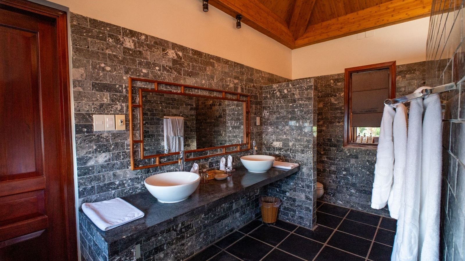 rooms-beach-front-pool-villa-child-without-extra-bed