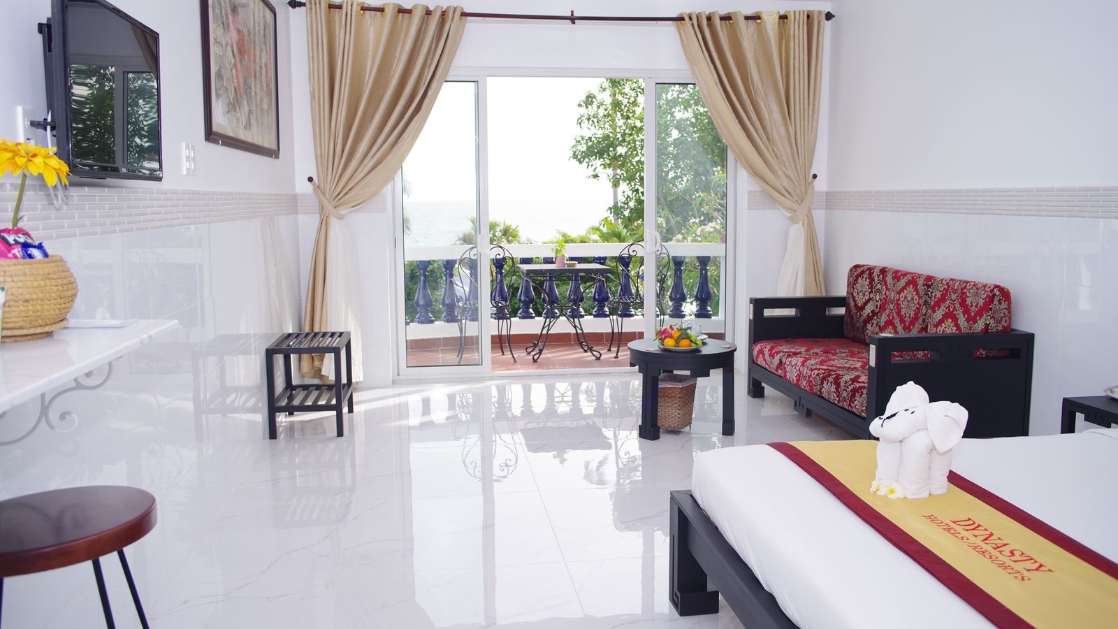 rooms-deluxe-sea-view