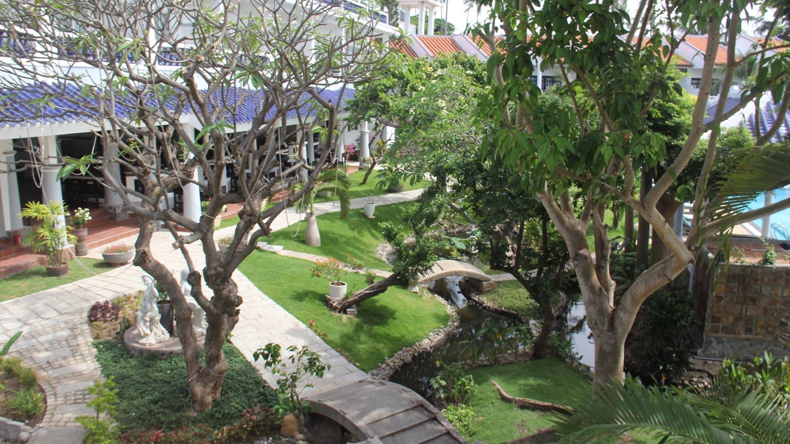 rooms-superior-garden-view
