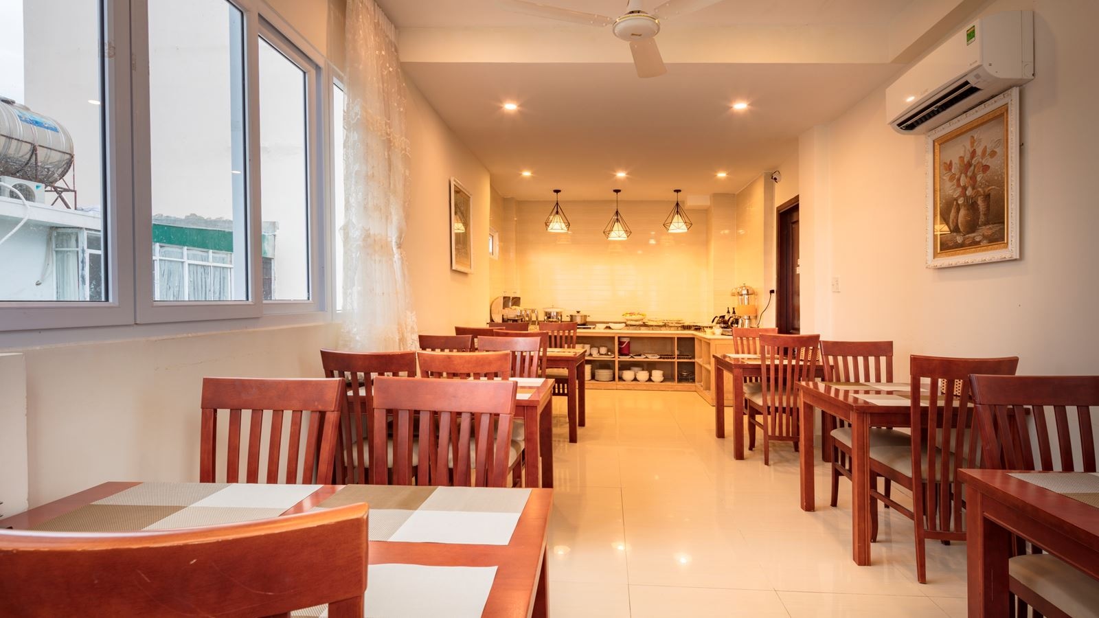 restaurants-main-restaurant