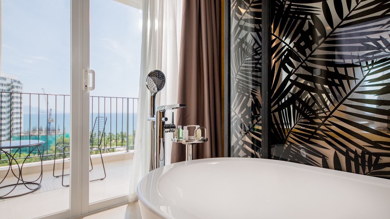 rooms-club-suite