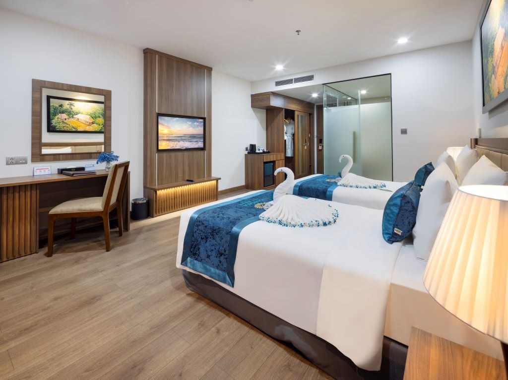 rooms-deluxe-partial-sea-view