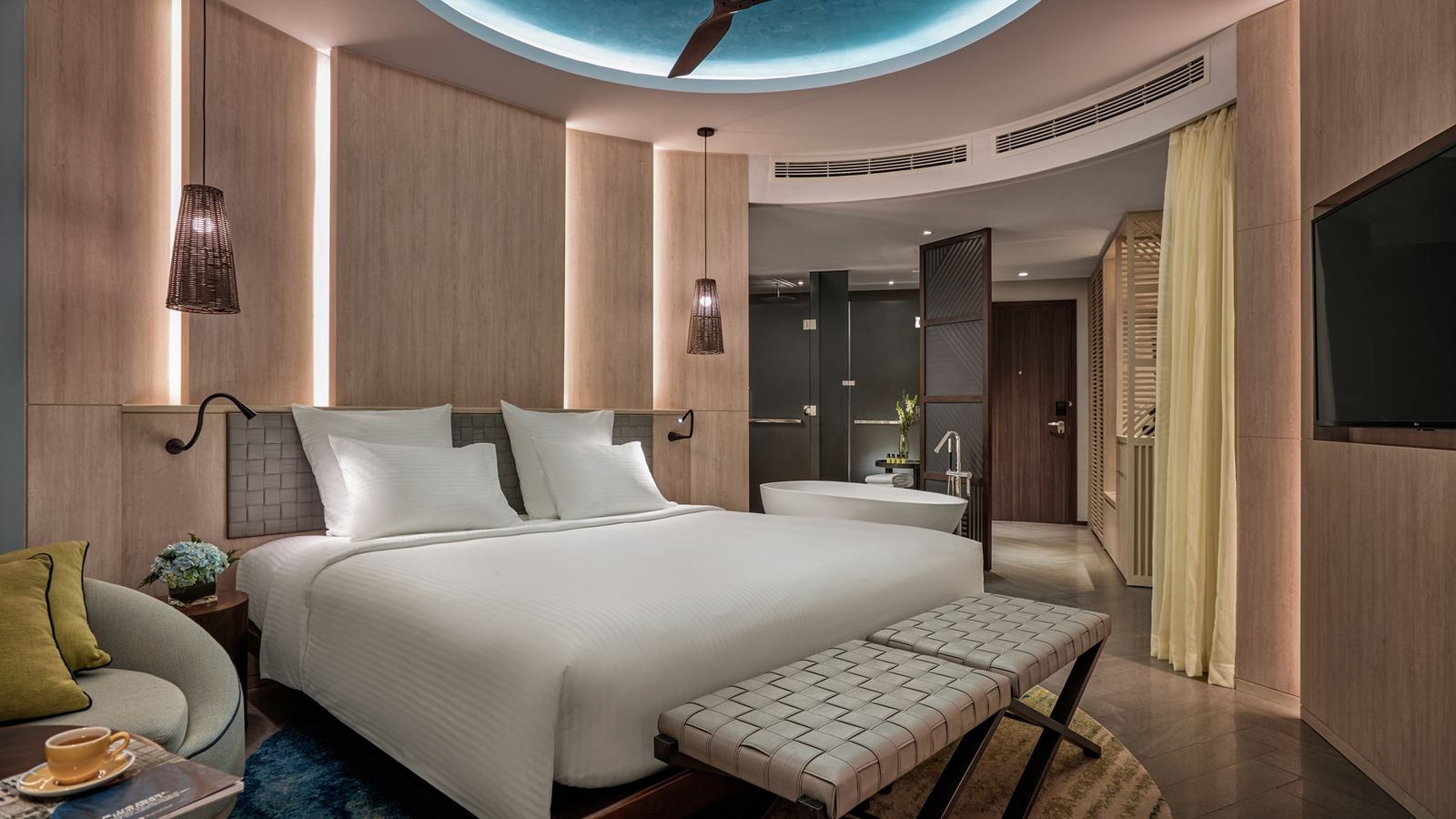 rooms-deluxe-ocean-balcony