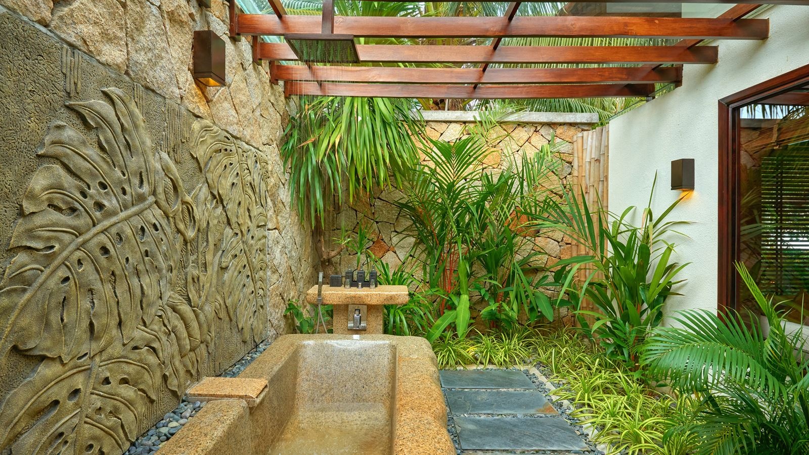 rooms-signature-deluxe-villa-oceanview