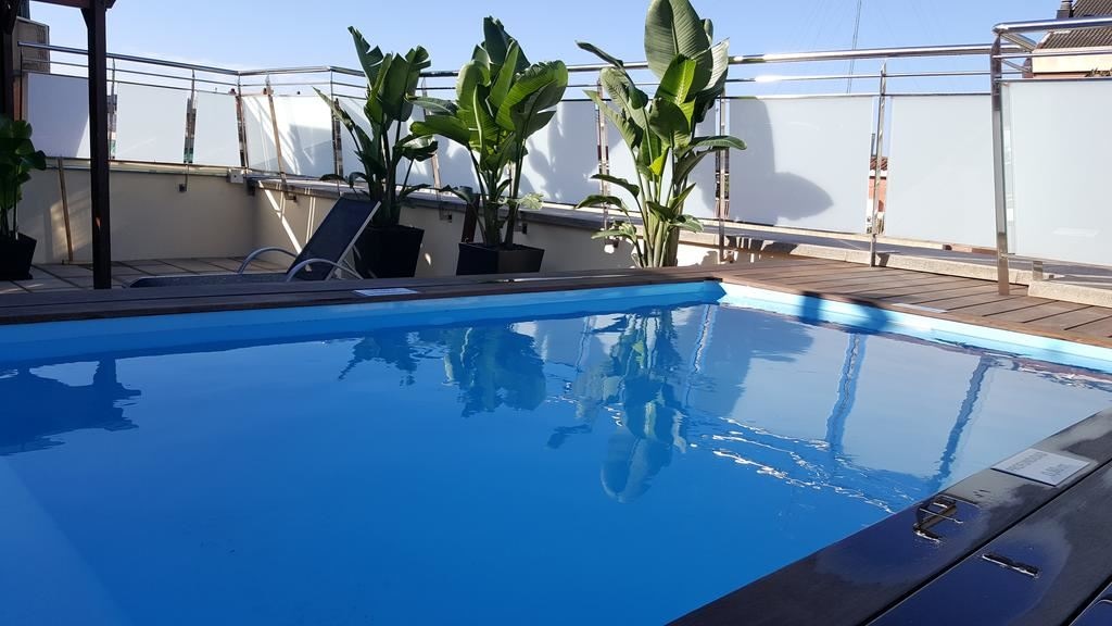 pools-outdoor-pool