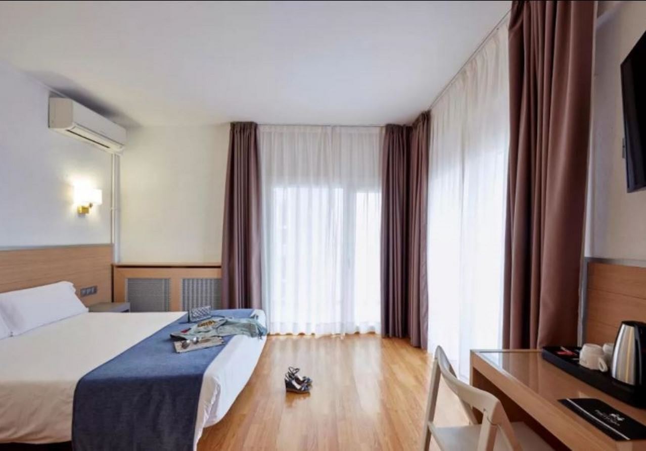rooms-standard-room