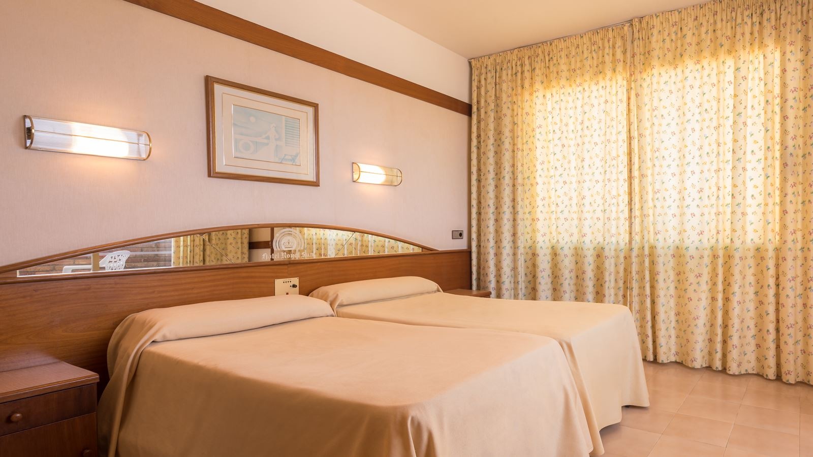rooms-triple-room
