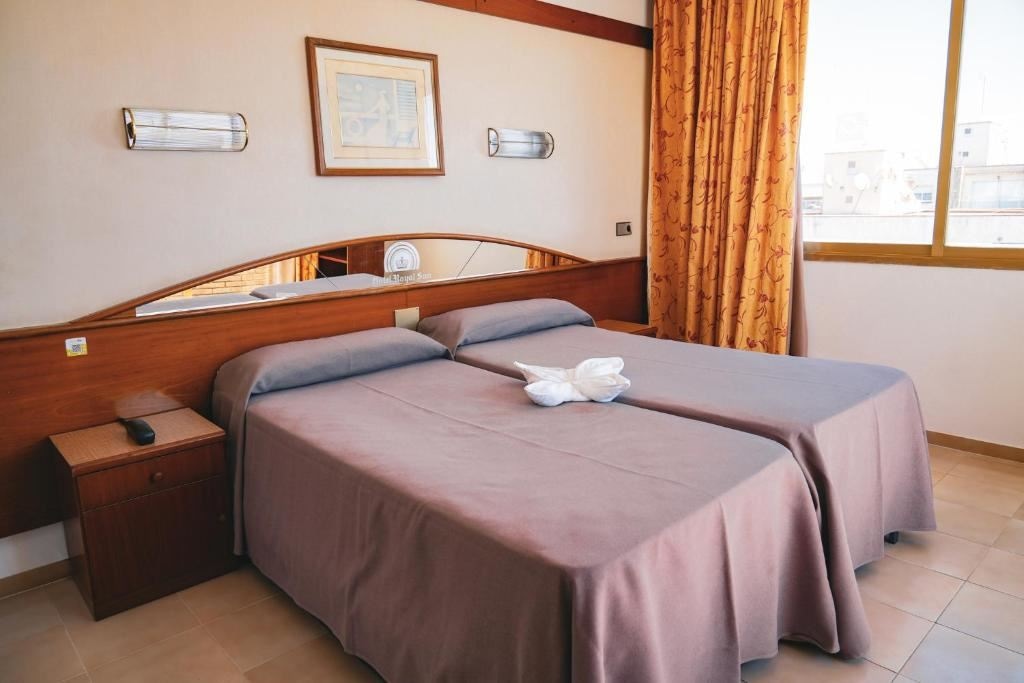 rooms-single-room
