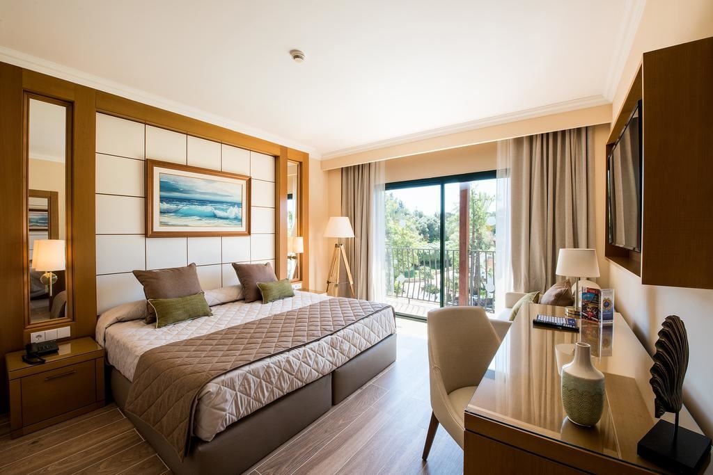 rooms-standard-room