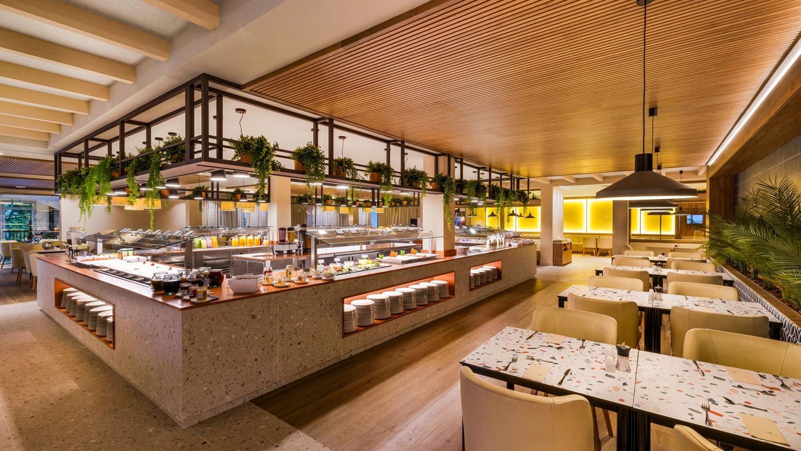 restaurants-caprice