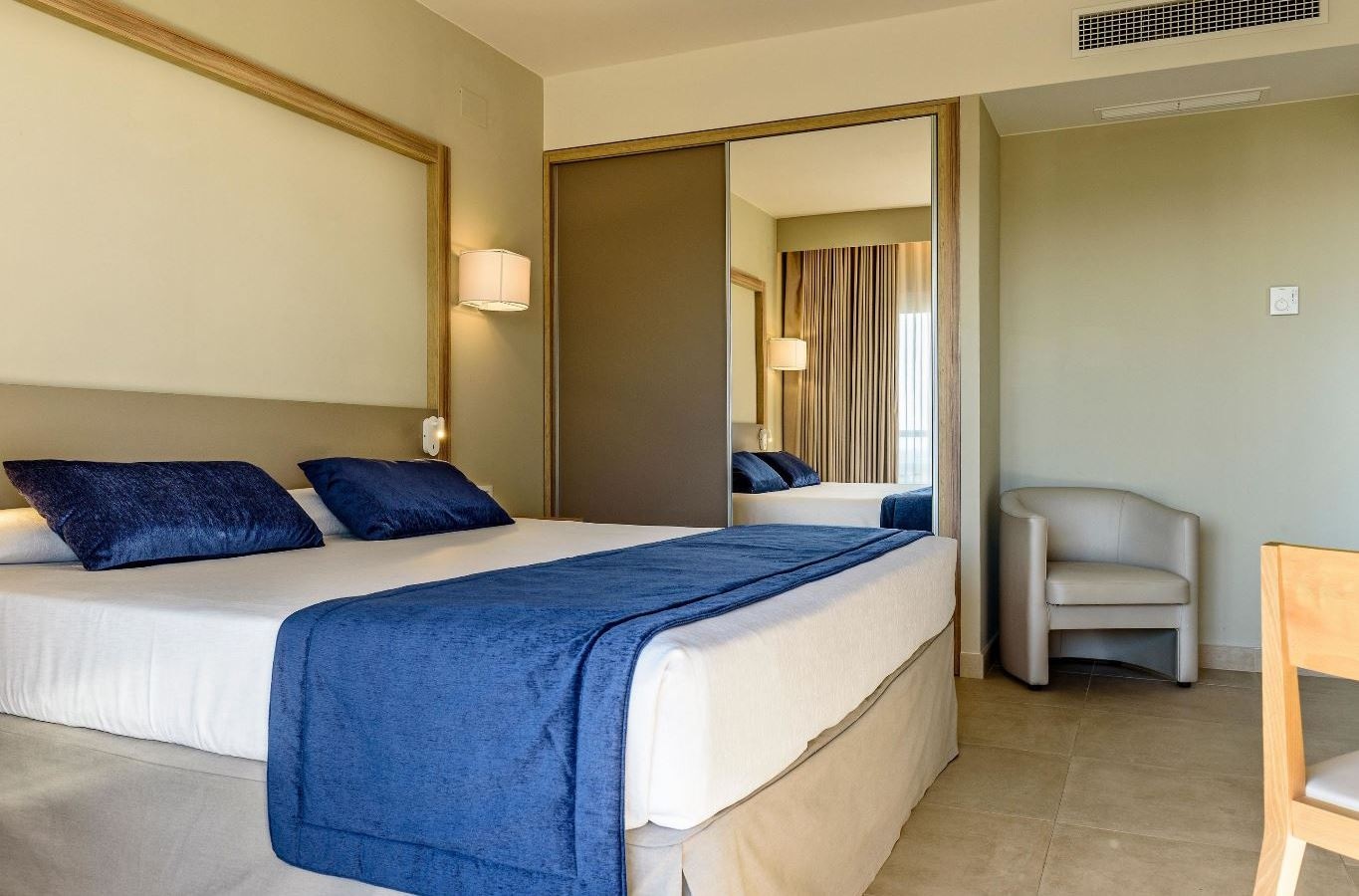 rooms-suite