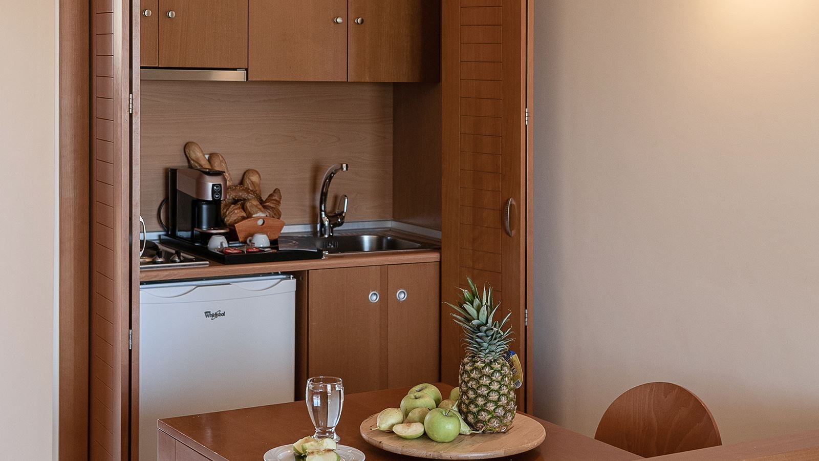 rooms-sea-view-room