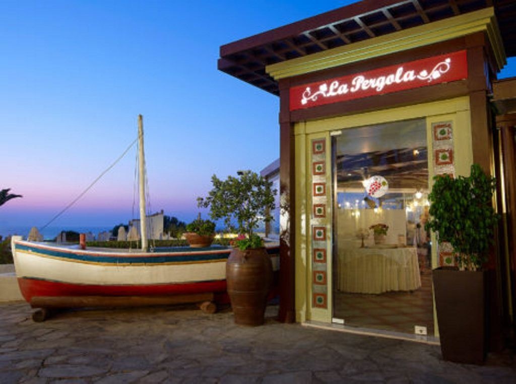 restaurants-taverna-la-pergola