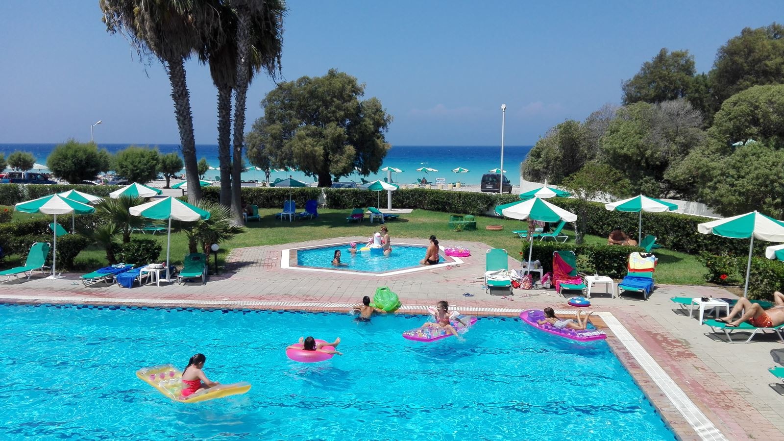 pools-outdoor-pool