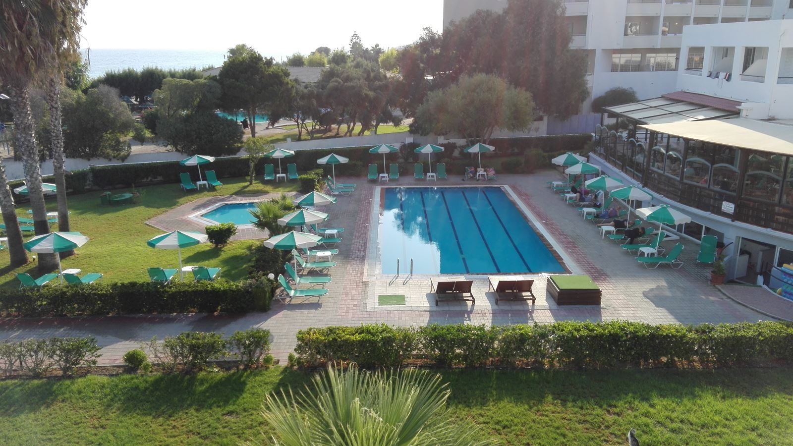 pools-outdoor-pool