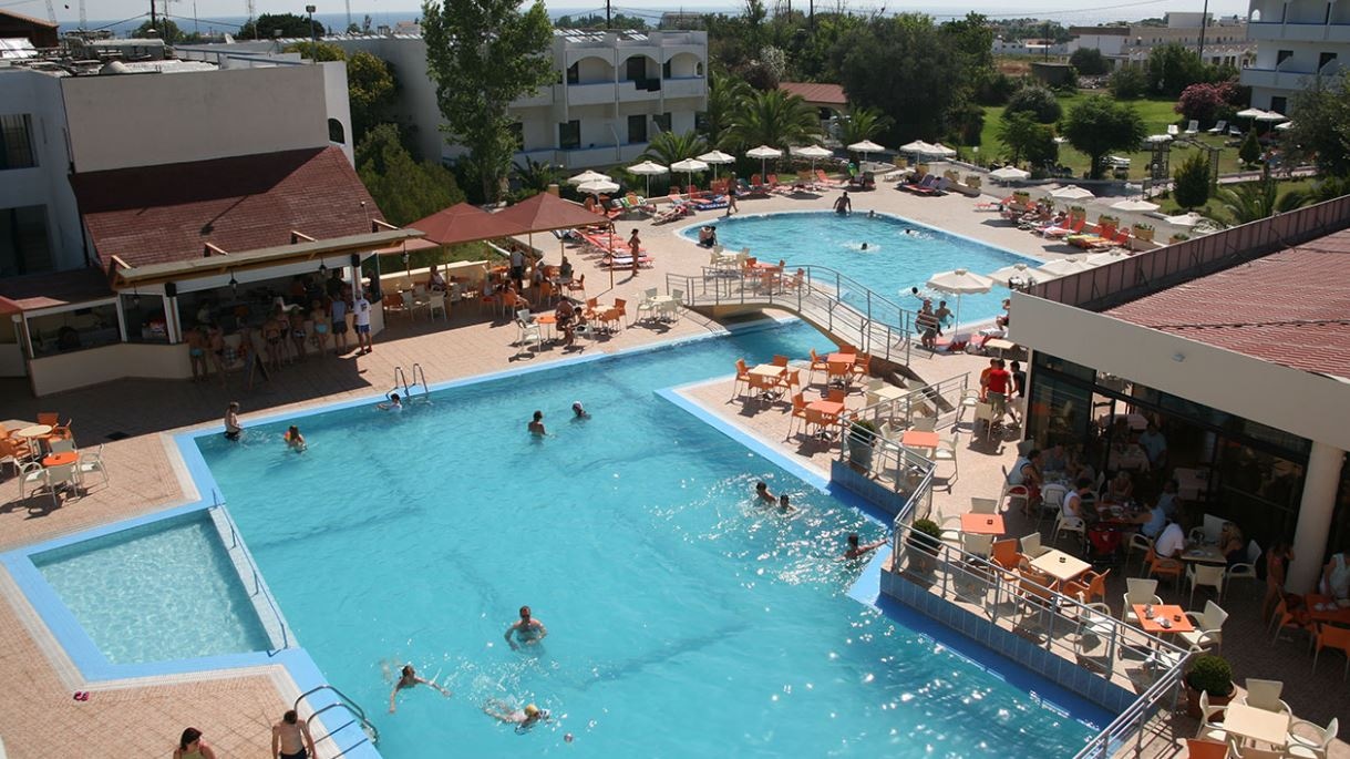 pools-outdoor-pool