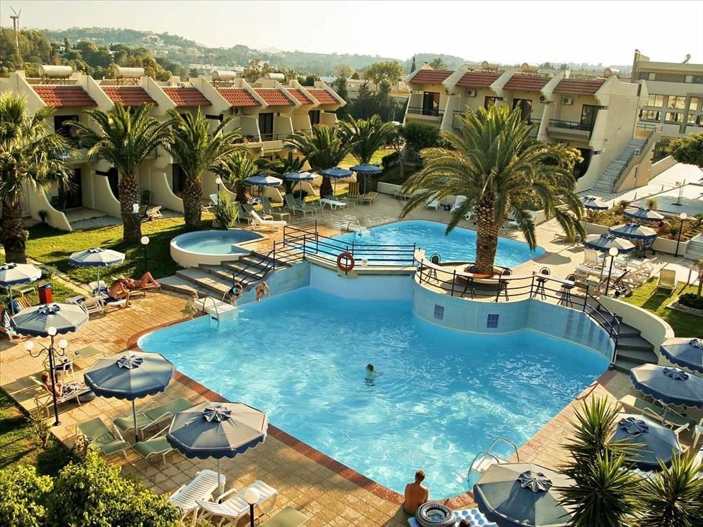 pools-outdoor-pool
