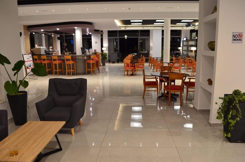 bars-main-bar