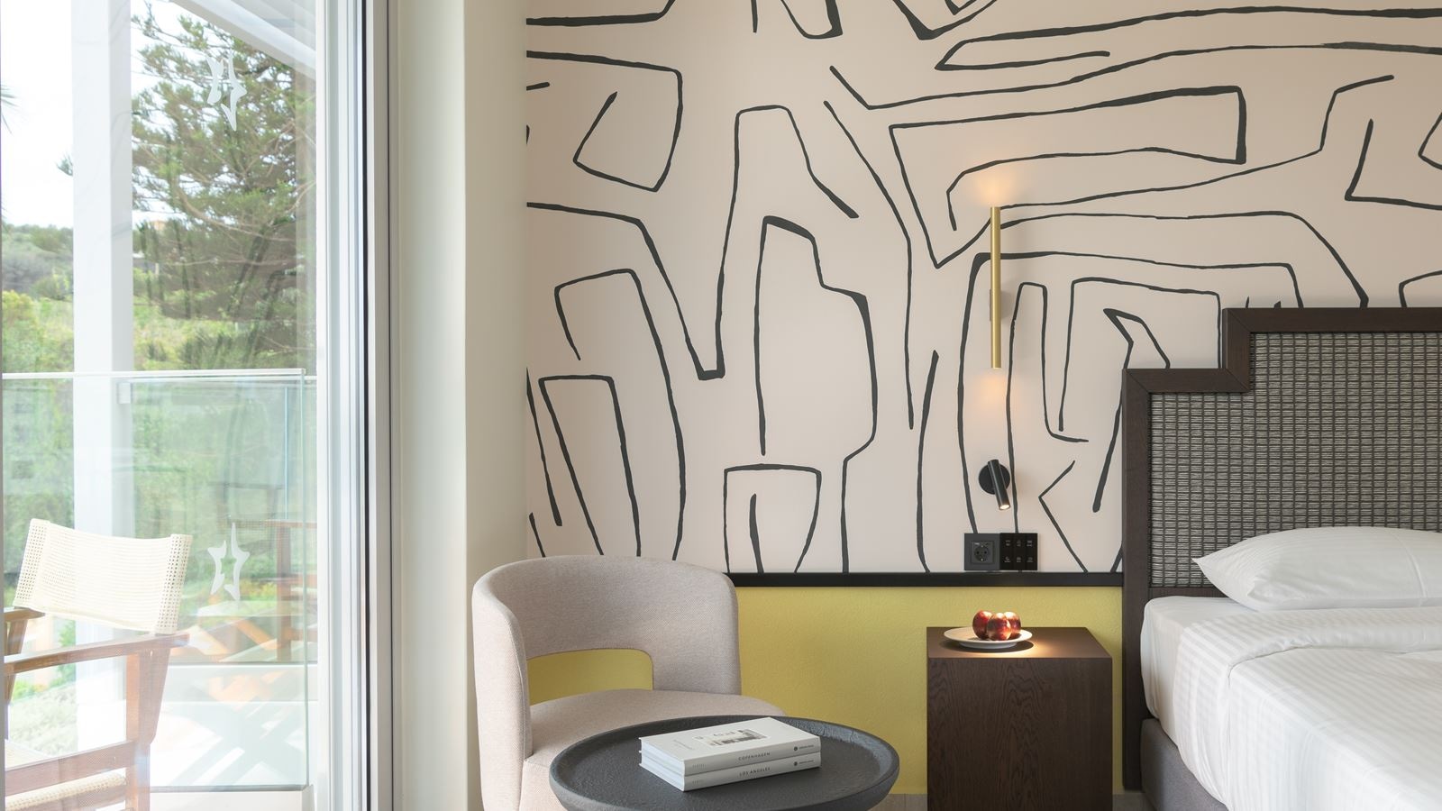 rooms-double-room-with-side--sea-view