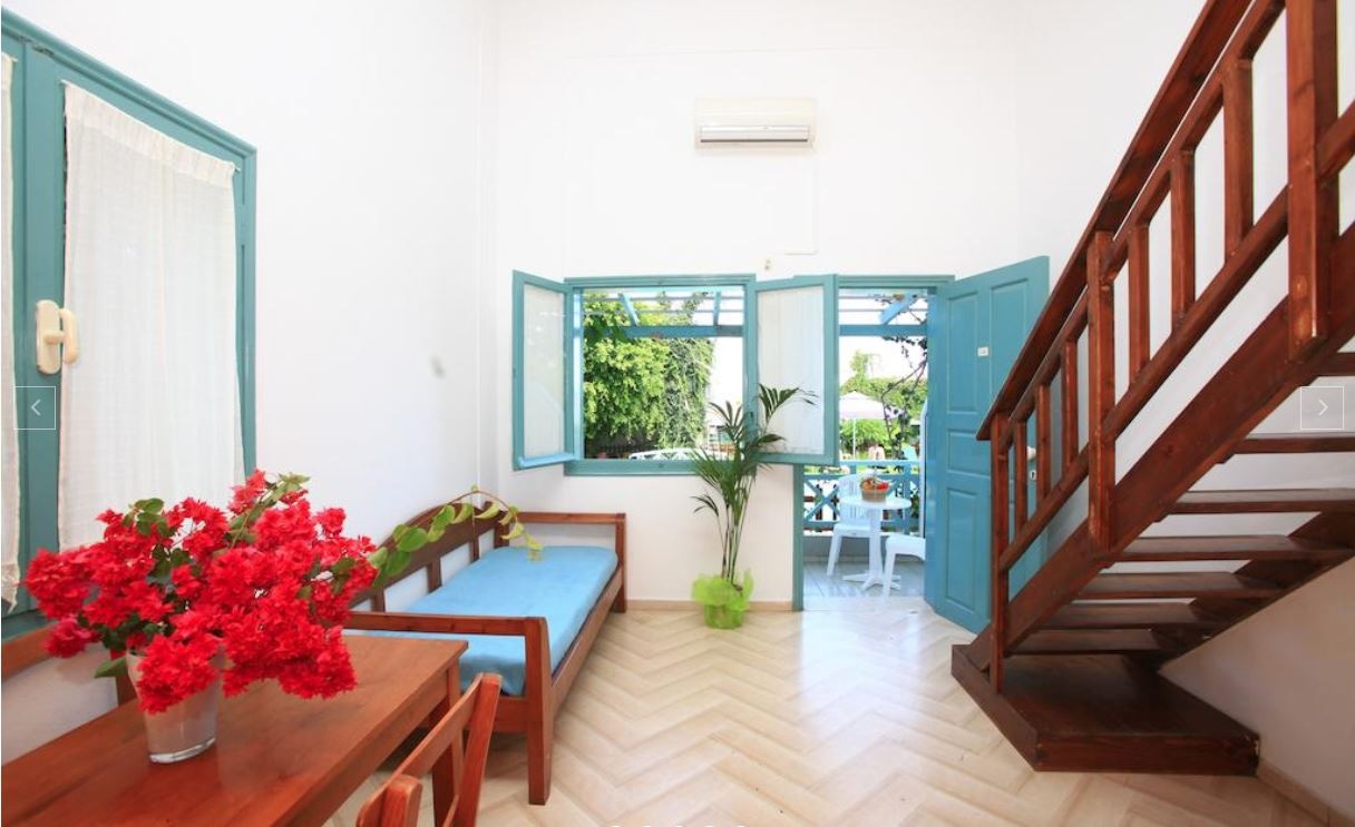 rooms-maisonette-quad-balcony-or-terrace
