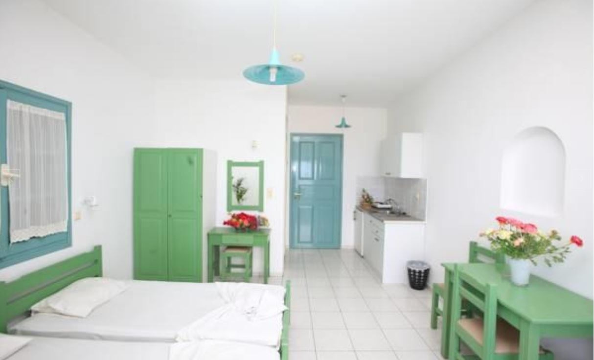 rooms-studio-standard-triple-balcony-or-terrace