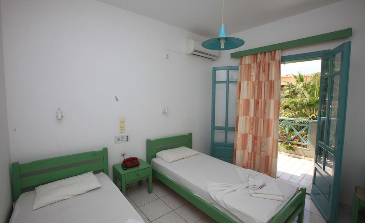 rooms-studio-standard-double-balcony-or-terrace