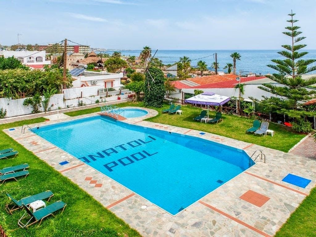 pools-outdoor-pool