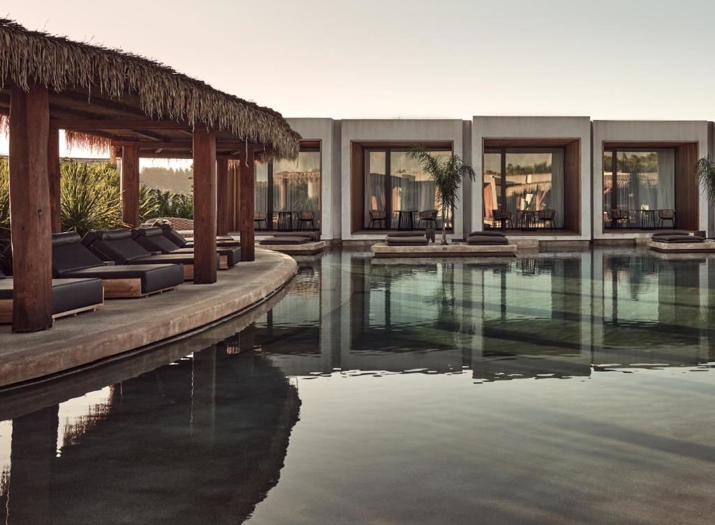 pools-pools