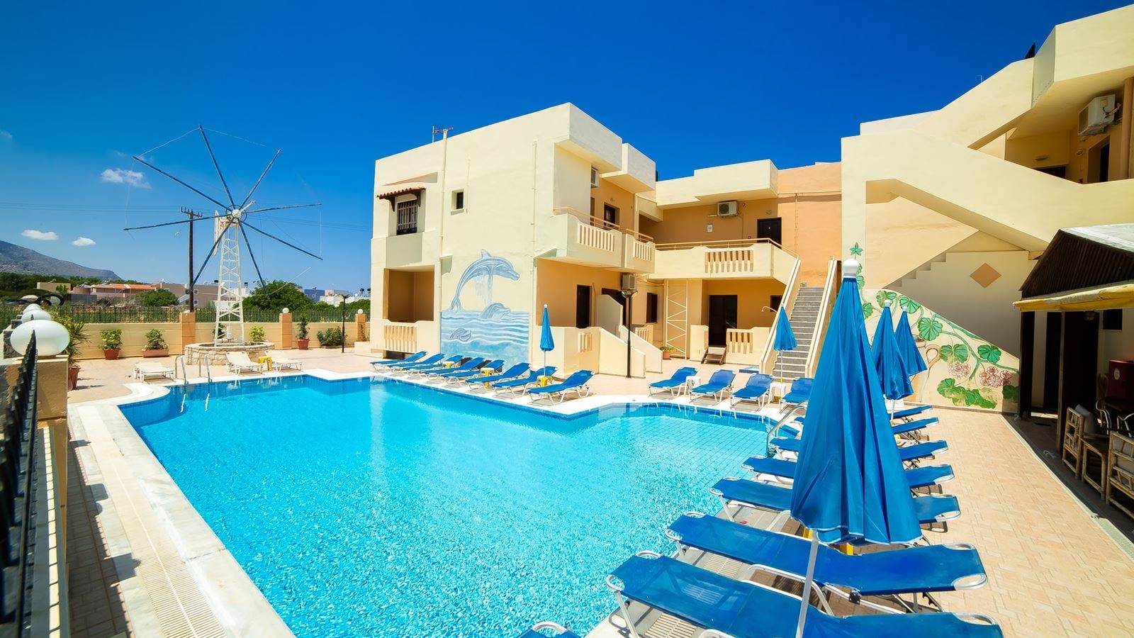 pools-outdoor-pool