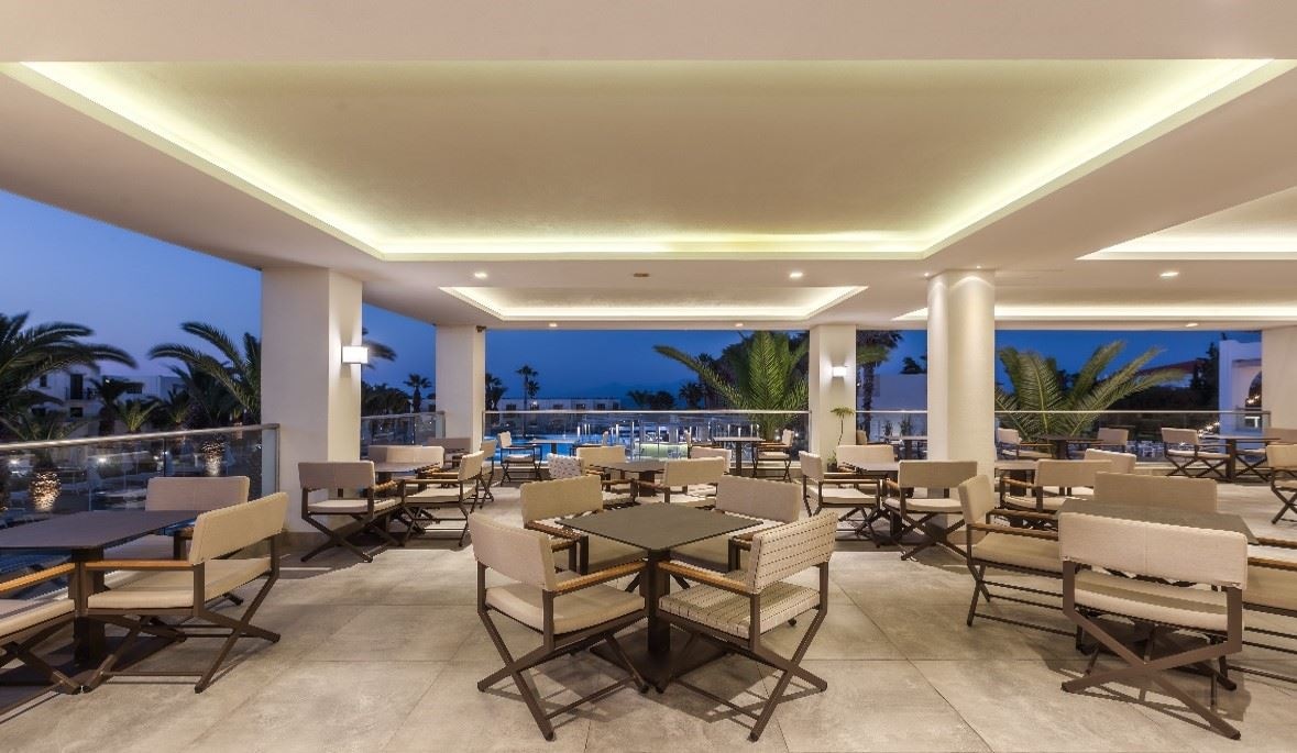 restaurants-main-bar
