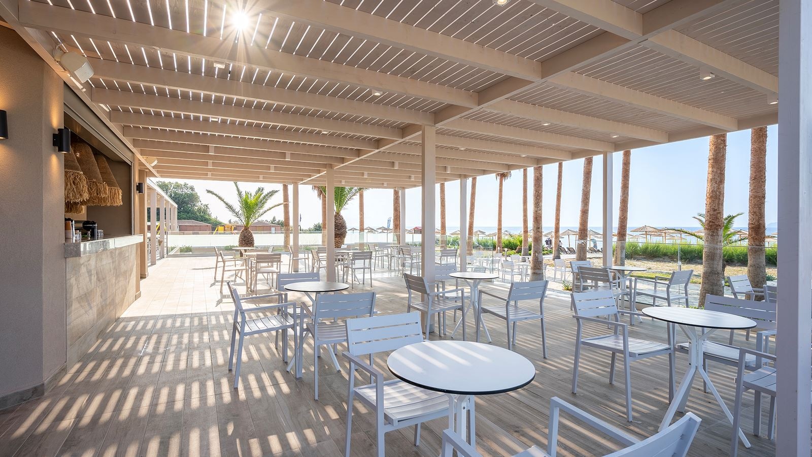 bars-lets-sea-beach-bar