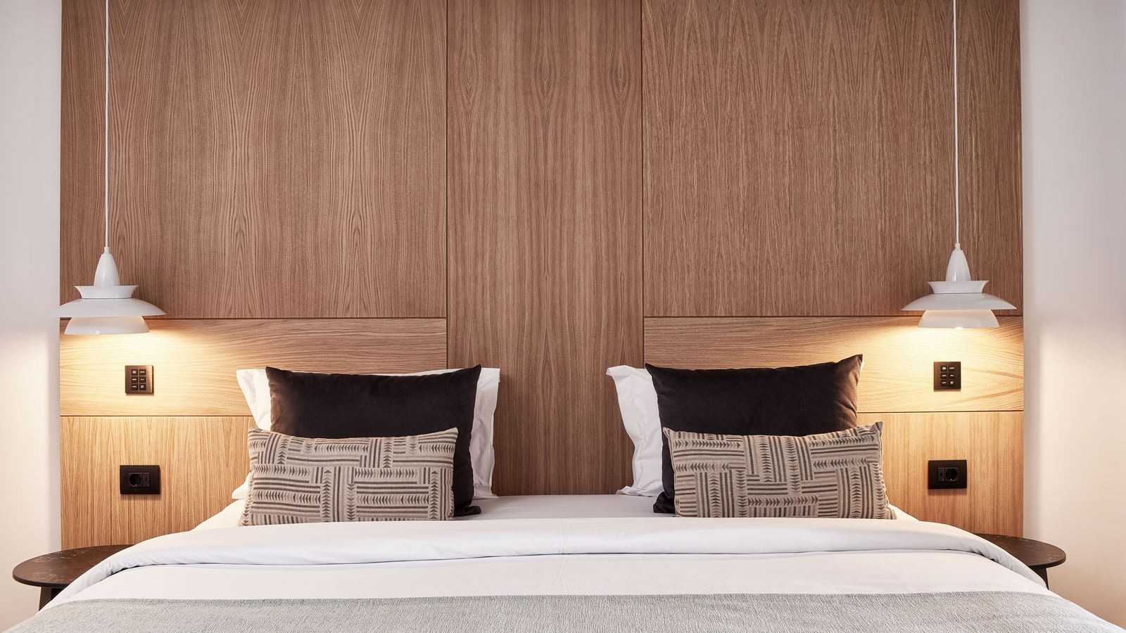 rooms-room-family-1-bedroom-balcony-or-terrace