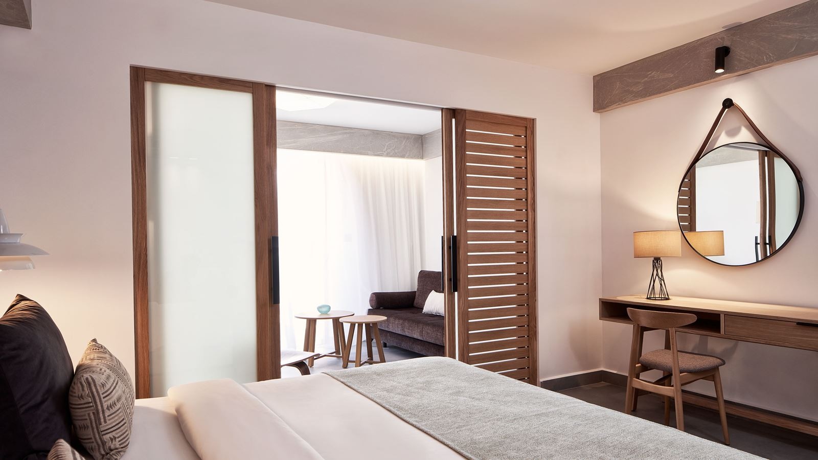 rooms-room-family-1-bedroom-balcony-or-terrace