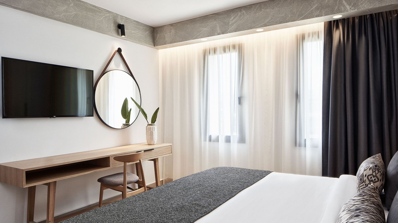 rooms-suite-1-bedroom-land-view-private-pool