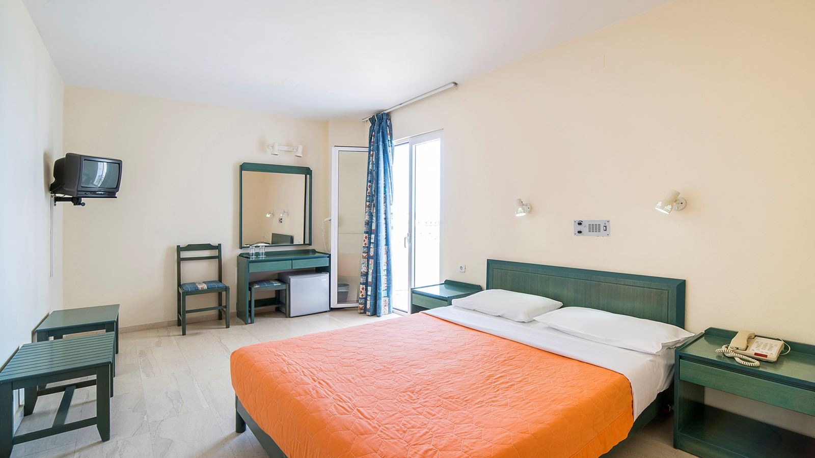 rooms-double-standard-room