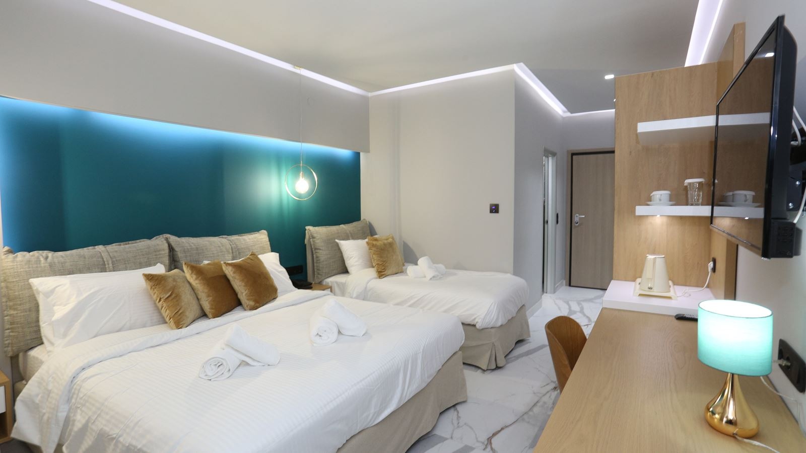 rooms-deluxe-room-with-garden-view