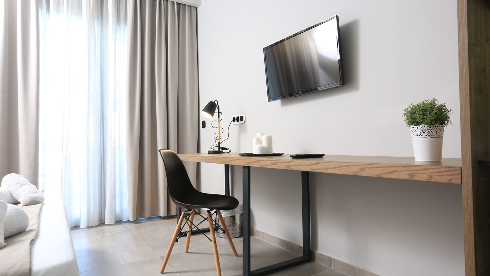 rooms-executive-room-with-garden-view