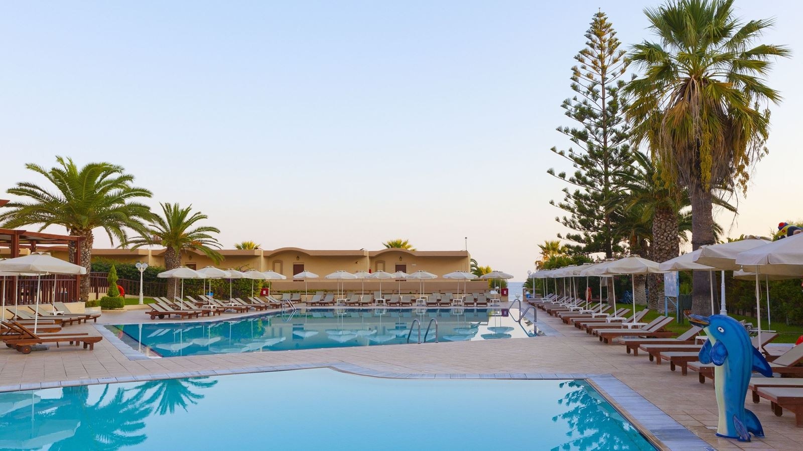 pools-outdoor-pool