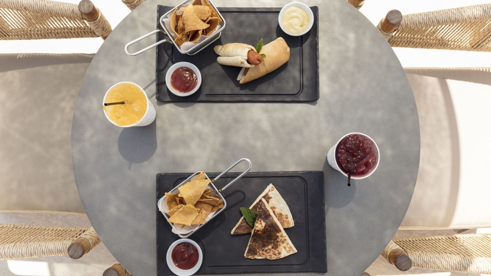 restaurants-restaurants