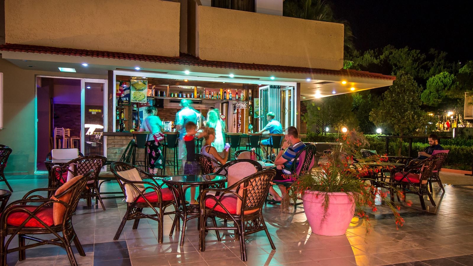 bars-main-bar