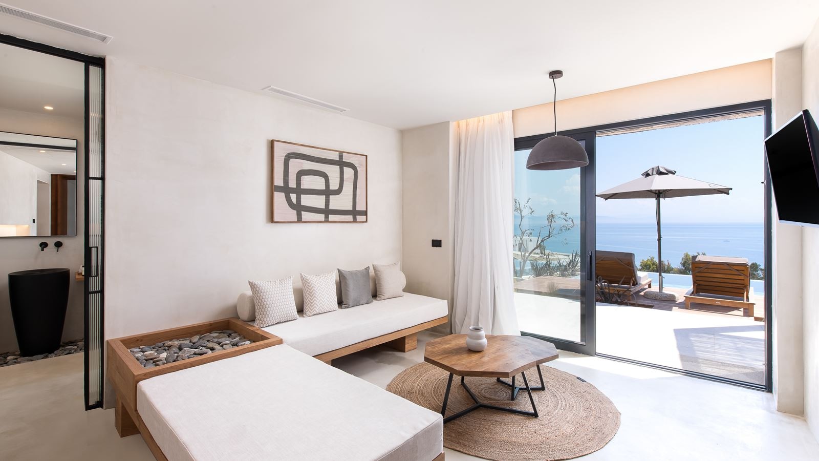 rooms-deluxe-suite-sea-view-with-private-pool