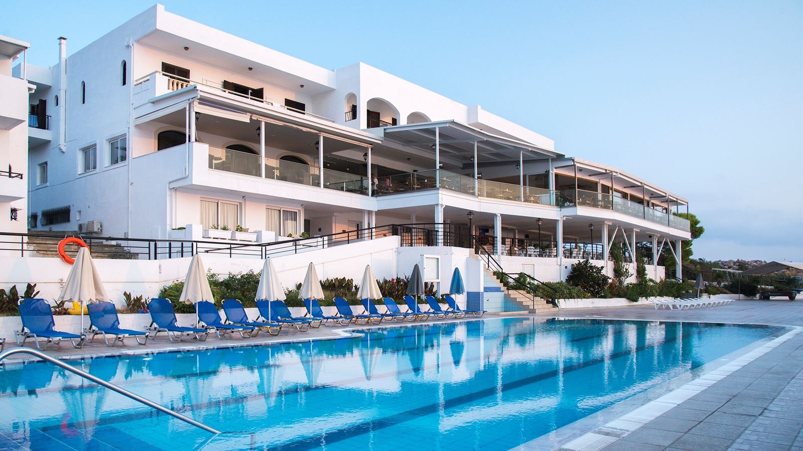 pools-outdoor-pool