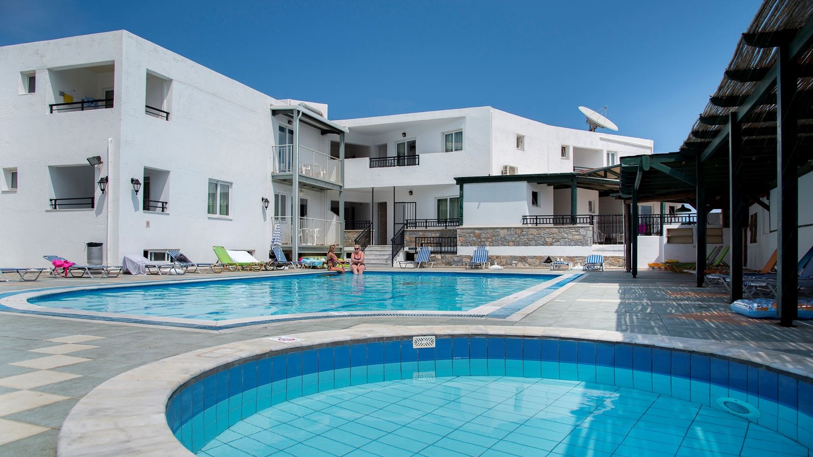 pools-outdoor-pool