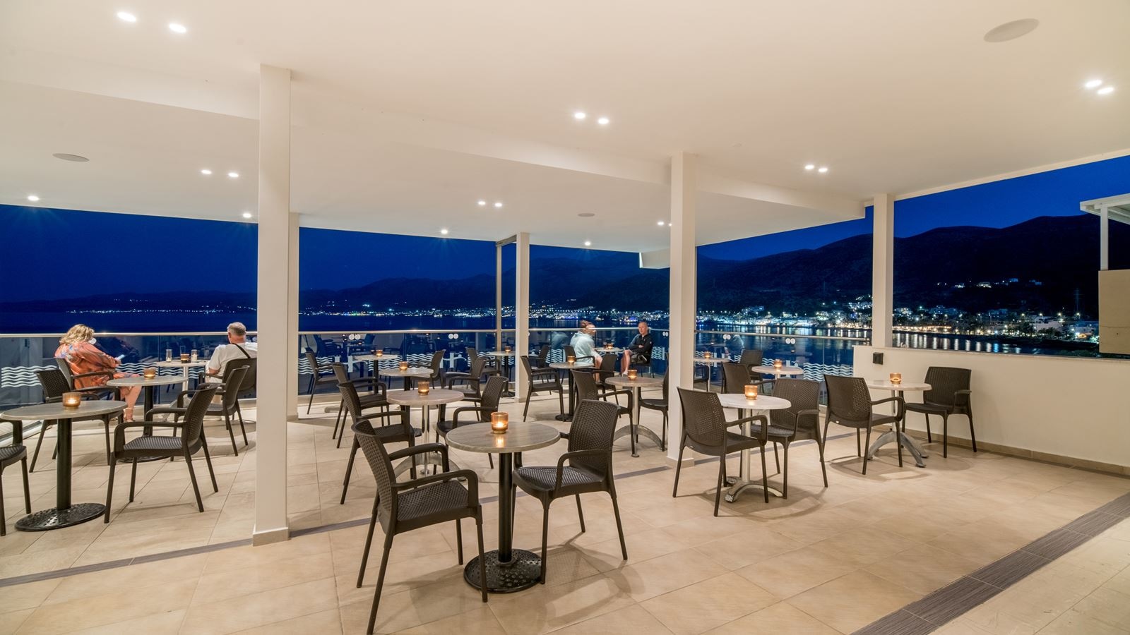 bars-lobby