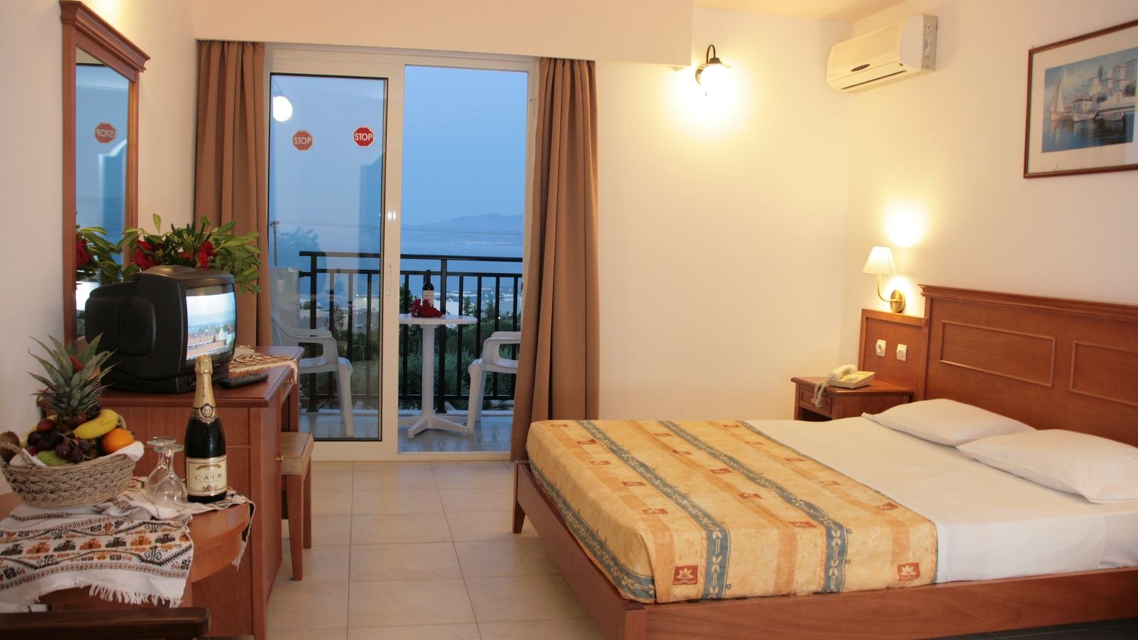 rooms-room-double-seaview-balcony-or-terrace